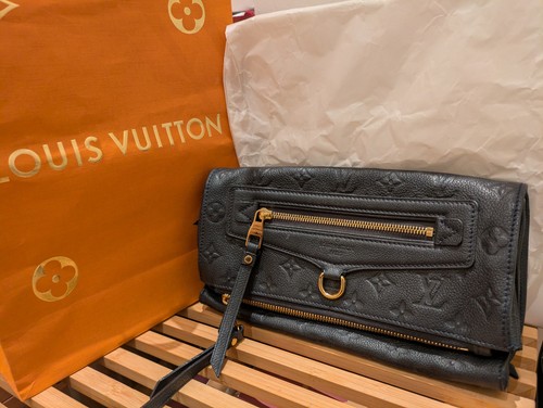 Louis vuitton monogram - louis,