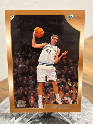 Dirk nowitzki topps nba - nowitzki,