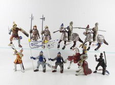 Mittelalter == 13 Soldaten Ritter Pferde Turnierkampf Figuren Bully Bullyland #4