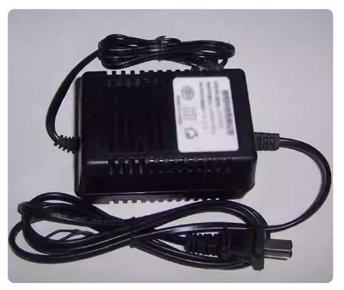 Netzteil-Adapter-Ladegerät