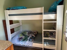 Etagenbett/Doppelstockbett inkl. neuwertige Matratzen - Bettwäsche geschenkt 