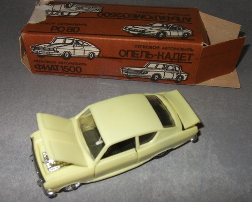 Russisches modellauto 1 43 - ,