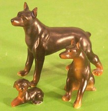 Dobermann  Porzellanfigur