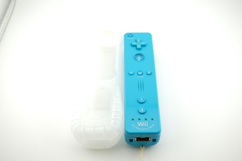 Nintendo wii controller - nintendo,