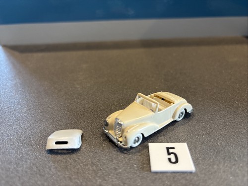 Praline pkw 4203 mercedes 300 - praline,