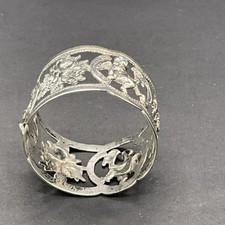 Außergewöhnlicher Serviettenring  Silber 835 punziert Putto Dekor