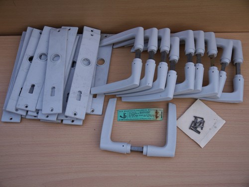 Ddr drückergarnitur plaste - 3x,