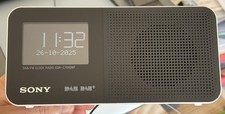 Sony Radiowecker XDR-C706DBP Dream Machine mit UKW DAB DAB+ weiß/schwarz
