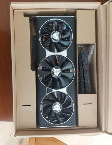 Xfx radeon 5700 - radeon, xt