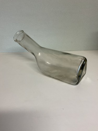 Alte urinflasche aus glas - aus,