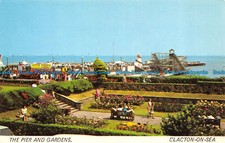 R065026 Der Pier und die Gärten. Clacton on Sea. Saphir