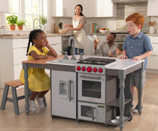 🏠 KidKraft Chef’s Island