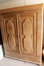 Lippischer Geigenmuster-Schrank um 1800, Eiche massiv, gewachst