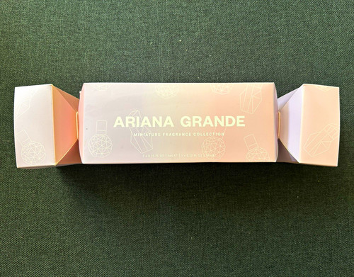 Ariana grande miniature - ariana,