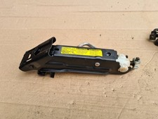 Citroen C1 P ,Peugeot 108 P,Toyota Aygo AB Wagenheber 04.2005-06.2014