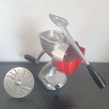 ältere Minna Küchenreibe