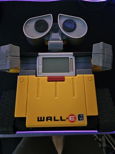 Vtech wall lern computer - wall-e,