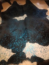 XXL Kuhfell Rinderfell Stierfell Schwarz Weiß Metallic-Blau - 245cm x 200cm