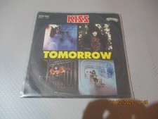 (26)  7" Single Vinyl - Kiss -