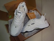 Brit. Army Trainings- Indoor Sportschuhe Hi-Tec Gr. UK 10 ca. Gr.45 neuw.