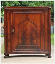 Biedermeier Konsole Schrank Taschenentleerer Säulen Neo Gotik Rostock 1840