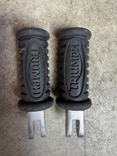 TRIUMPH SCRAMBLER 900 BEIFAHRER FUSSRASTEN SOZIUS ORIGINAL T2081043 T2081044