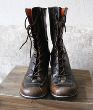 Extravagante Lederstiefeletten