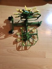 Bruder Krone Kreisselmaschine neuwertig als anhänger an traktoren