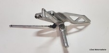 Suzuki GSX-R 750 W (GR7BB) Fußraste vorne links komplett mit Schalthebel