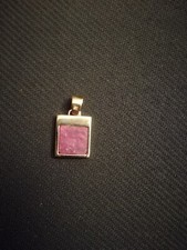 Seltener Roh-Rubin Anhänger 585 Gelbgold