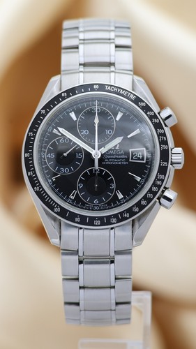 Omega speedmaster date 40mm - omega,