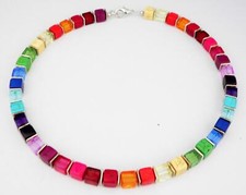 Würfelkette Edelstein Howlith