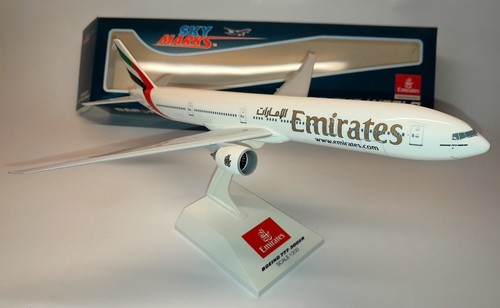 Emirates boeing 777 - emirates,