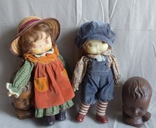 zwei alte Puppen evtl. Holly Hobbie oder Sarah Kay original bekleidet 70er Jahre