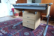 Guterhaltener Kinder-, Jugendschreibtisch von Kettler. Incl. Rollcontainer 