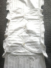 antikes Taufkissen Steckkissen  m. Häkelborte  f. Puppenbett Wiege Puppenwagen