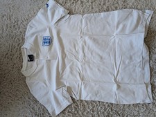 England Poloshirt, Three