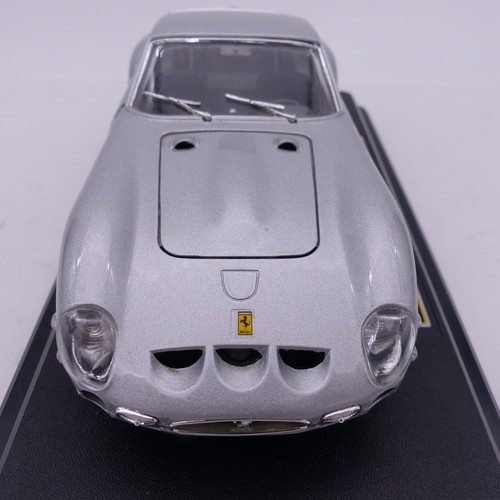 Bburago burago 24 ferrari - 1:24,
