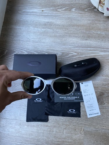 Oakley eye jacket vintage - oakley,