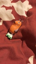 HEIMO Die Sendung mit der Maus - Maus auf Rollschuhe grün Hartgummi Figur