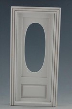 Tür mit ovalem Fenster