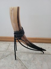 großes Wikinger Trinkhorn Methorn mit Ständer und Gürtelhalter