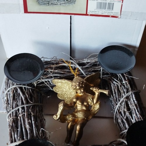 Adventskranz aus zweigen mit - aus,
