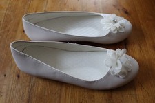 Kommunionschuhe / Ballerinas in weiß von Graceland __ Gr. 33