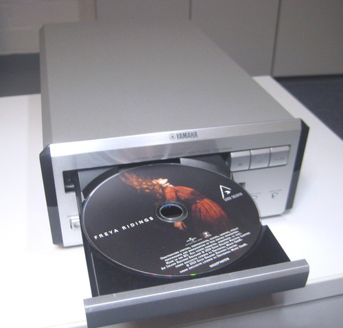 Yamaha player cdx - cd-player, cdx-e400