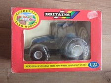 Britains 9444 New Holland 8560