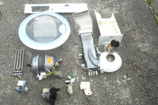 EINZELNE ERSATZTEILE VON AEG LAVAMAT L12710VIT WASCHMASCHINE, SIEHE BESCHREIBUNG