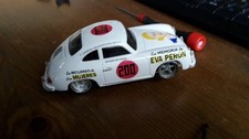 1/32 Ninco Porsche 356 auf Schmidbauer Metallfahrwerk zum Fertigstellen.
