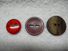 Knöpfe Einzelstücke rot