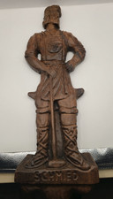 Große Holz-Wandfigur